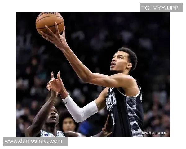 维克托文班亚马的崛起与未来篮球发展的无限可能性 维克托文班亚马的崛起与未来篮球发展的无限可能性